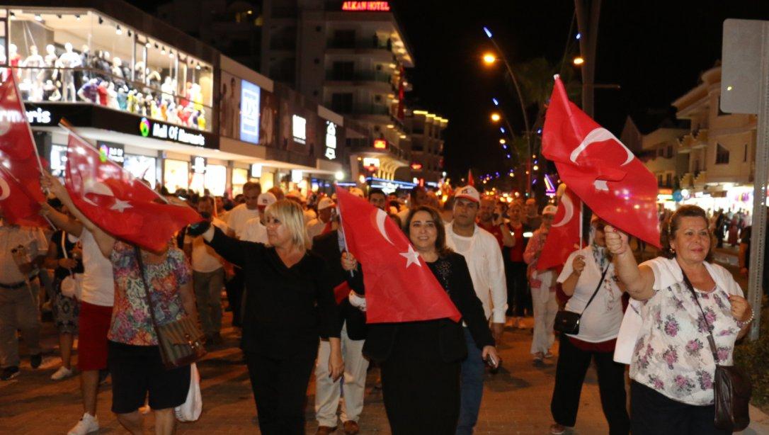 15 Temmuz Demokrasi ve Milli Birlik Günü etkinlikleri, Marmaris' in ev sahipliğinde yapıldı. 