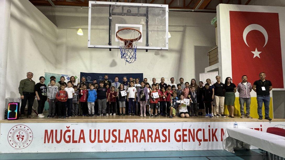 MAVİ YEŞİL SATRANÇ TURNUVASI ÖDÜL TÖRENİYLE SONA ERDİ