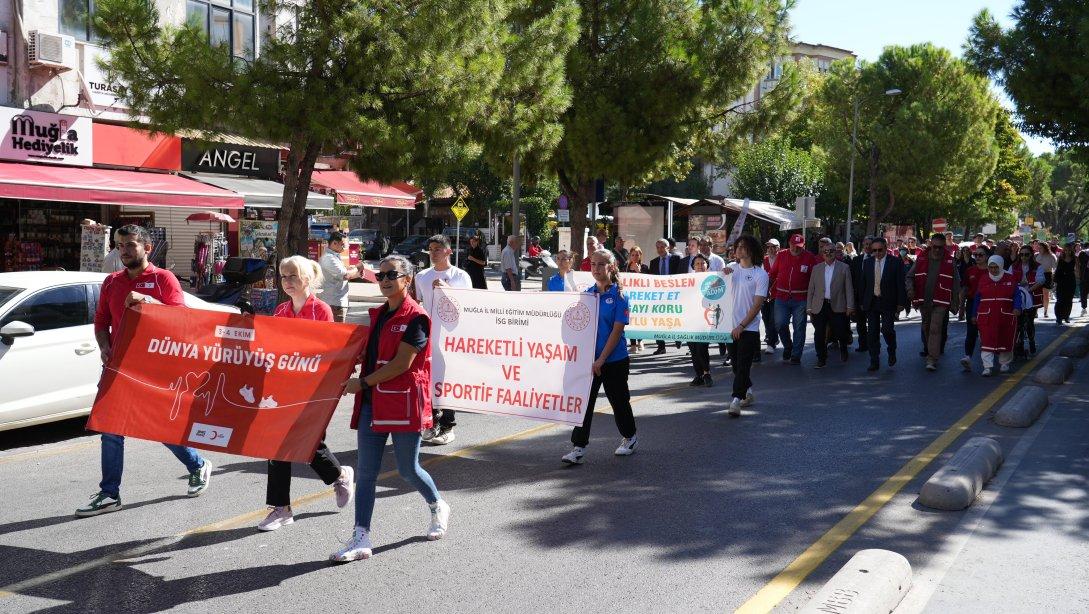 MUĞLA'DA SAĞLIKLI YAŞAM YÜRÜYÜŞÜ DÜZENLENDİ