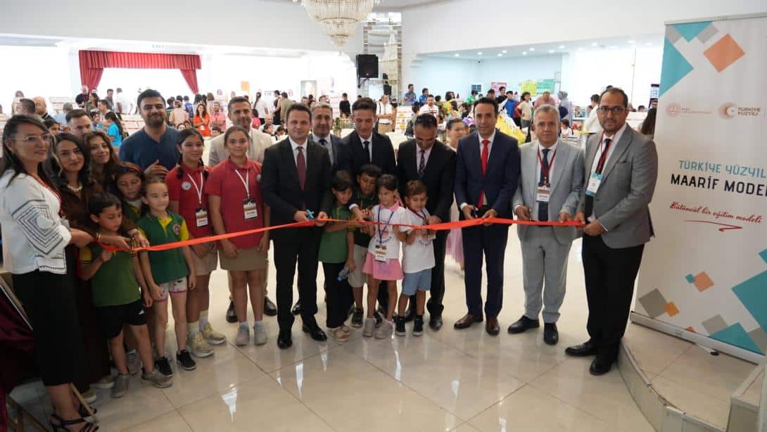 HAREZMÎ EĞİTİM MODELİ YIL SONU SERGİSİ GERÇEKLEŞTİRİLDİ