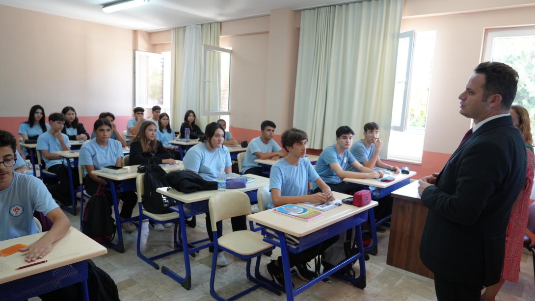 İL MİLLÎ EĞİTİM MÜDÜRÜMÜZ EMRE ÇAY'DAN HAFTALIK OKUL ZİYARETLERİ